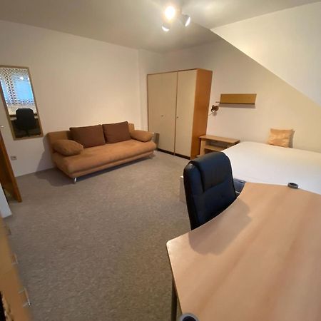 Lavish Living Villa Váránaszi Kültér fotó