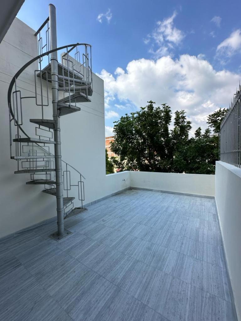 Lavish Living Villa Váránaszi Kültér fotó